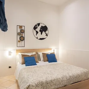 https://apt-domus-cirillo13.hotels-amalfi.com